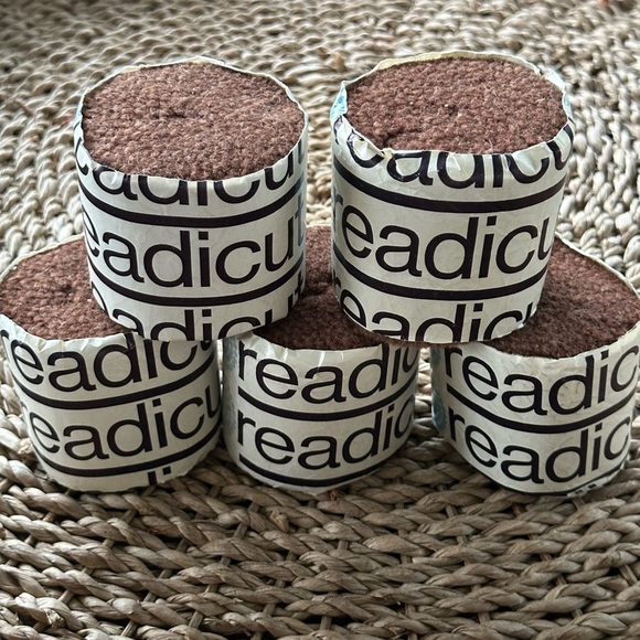 Vintage Readicut Brown Yarn Rolls - Picture 1 of 2